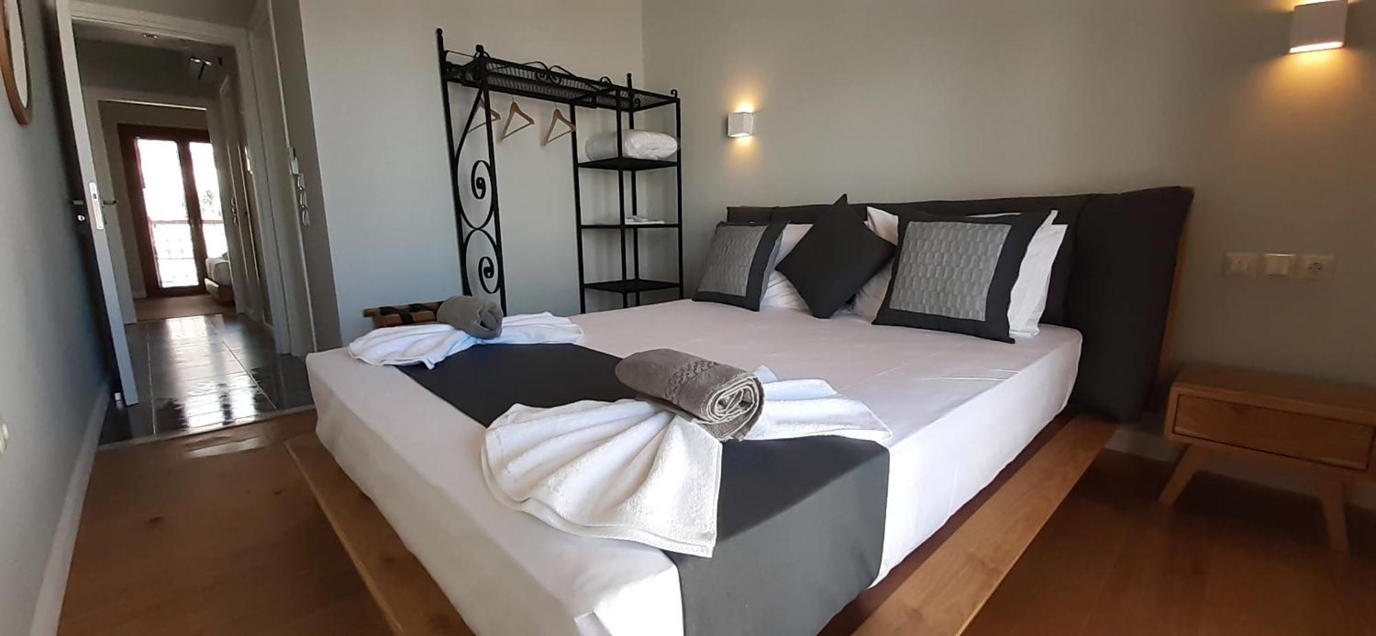 Andros 4 All Seasons Villas & Suites Ormos  Pokoj fotografie